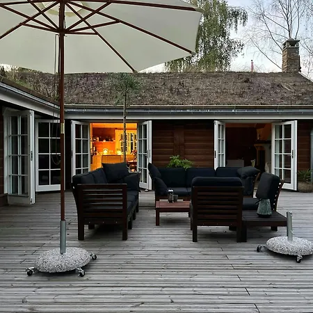 Traditional Viking House Near Rageleje * Græsted