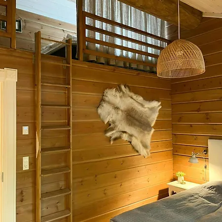 Traditional Viking House Near Rageleje *